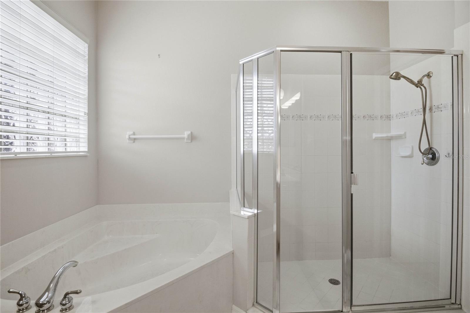 Image 31 of 67 For 4202 Belle Grove Court