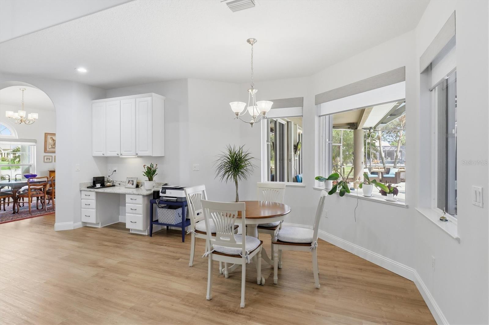 Image 20 of 45 For 840 Woodbine Drive