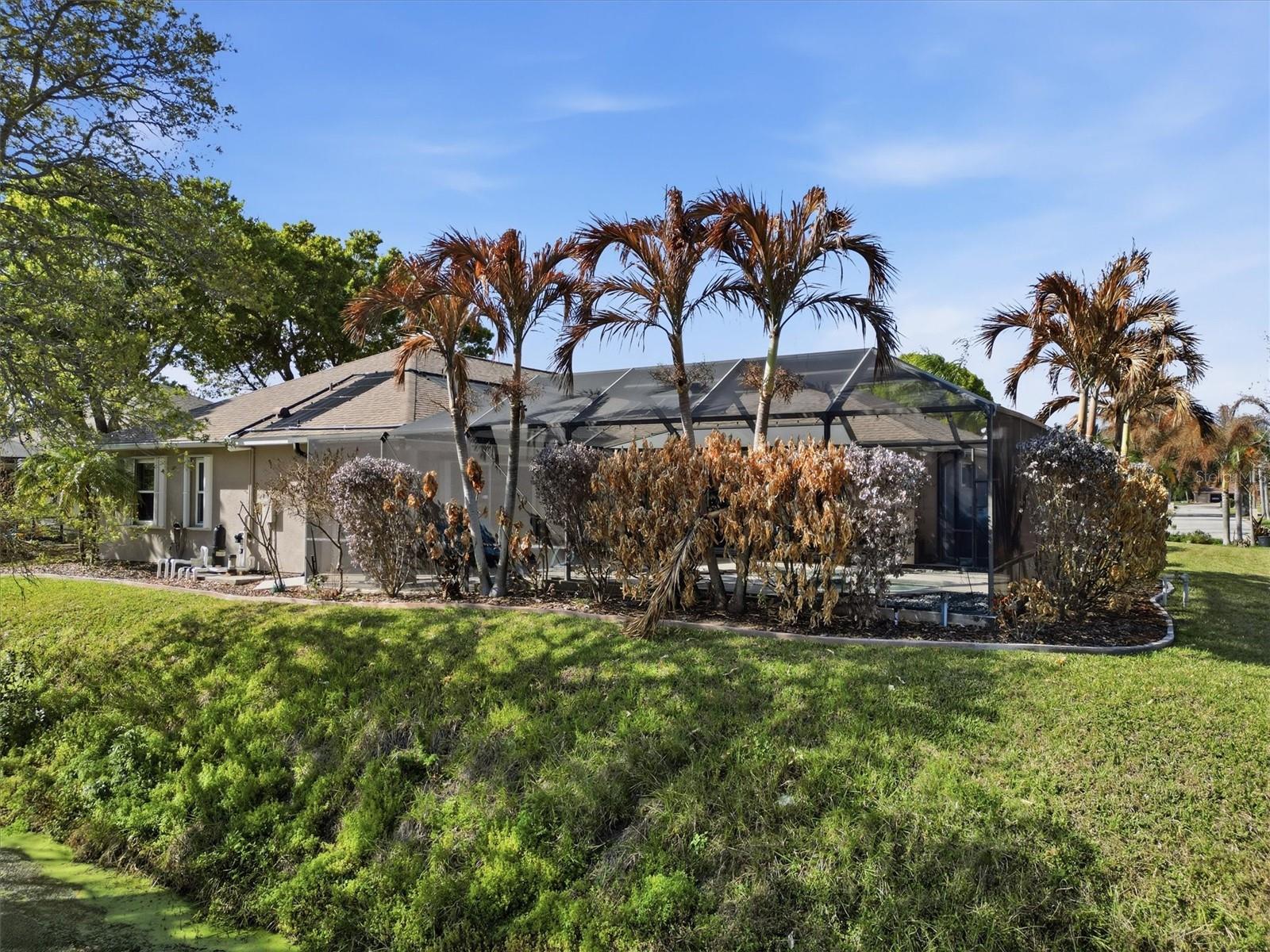 Image 43 of 45 For 840 Woodbine Drive