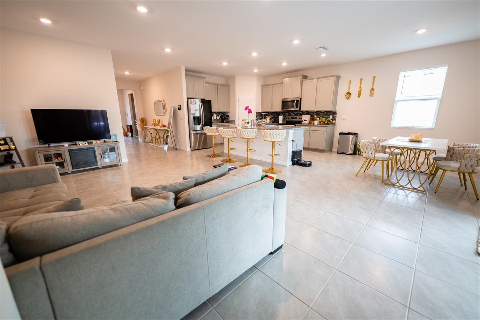 Image 33 of 57 For 3809 Capri Coast Drive