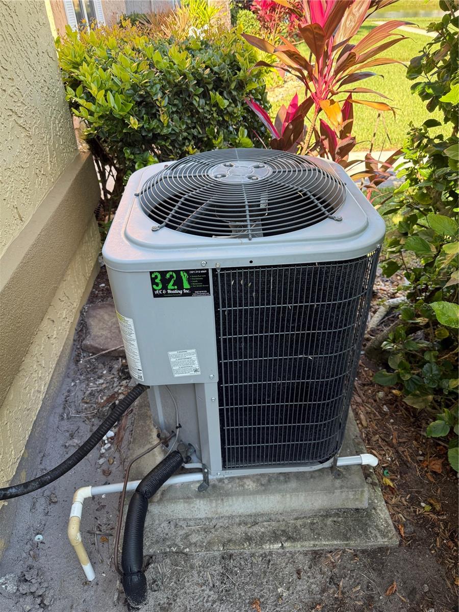 Image 7 of 7 For 1445 Malibu Circle Ne 110