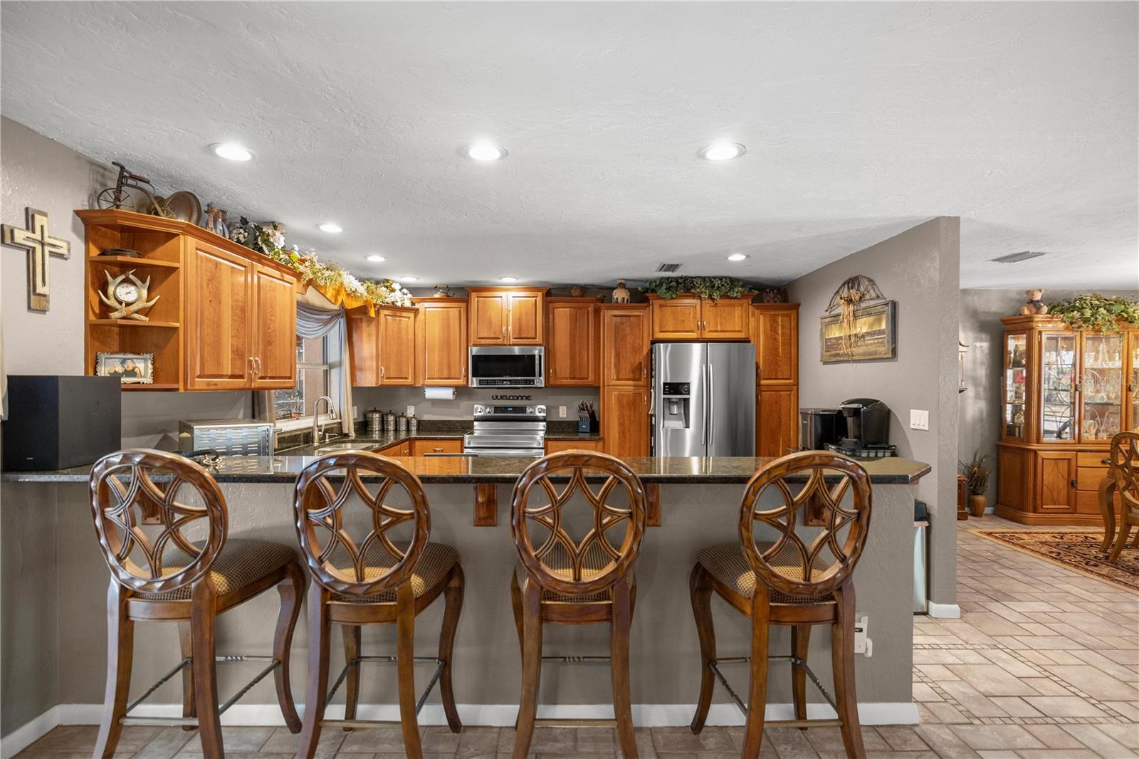 Image 10 of 49 For 19 Northern Dancer Drive