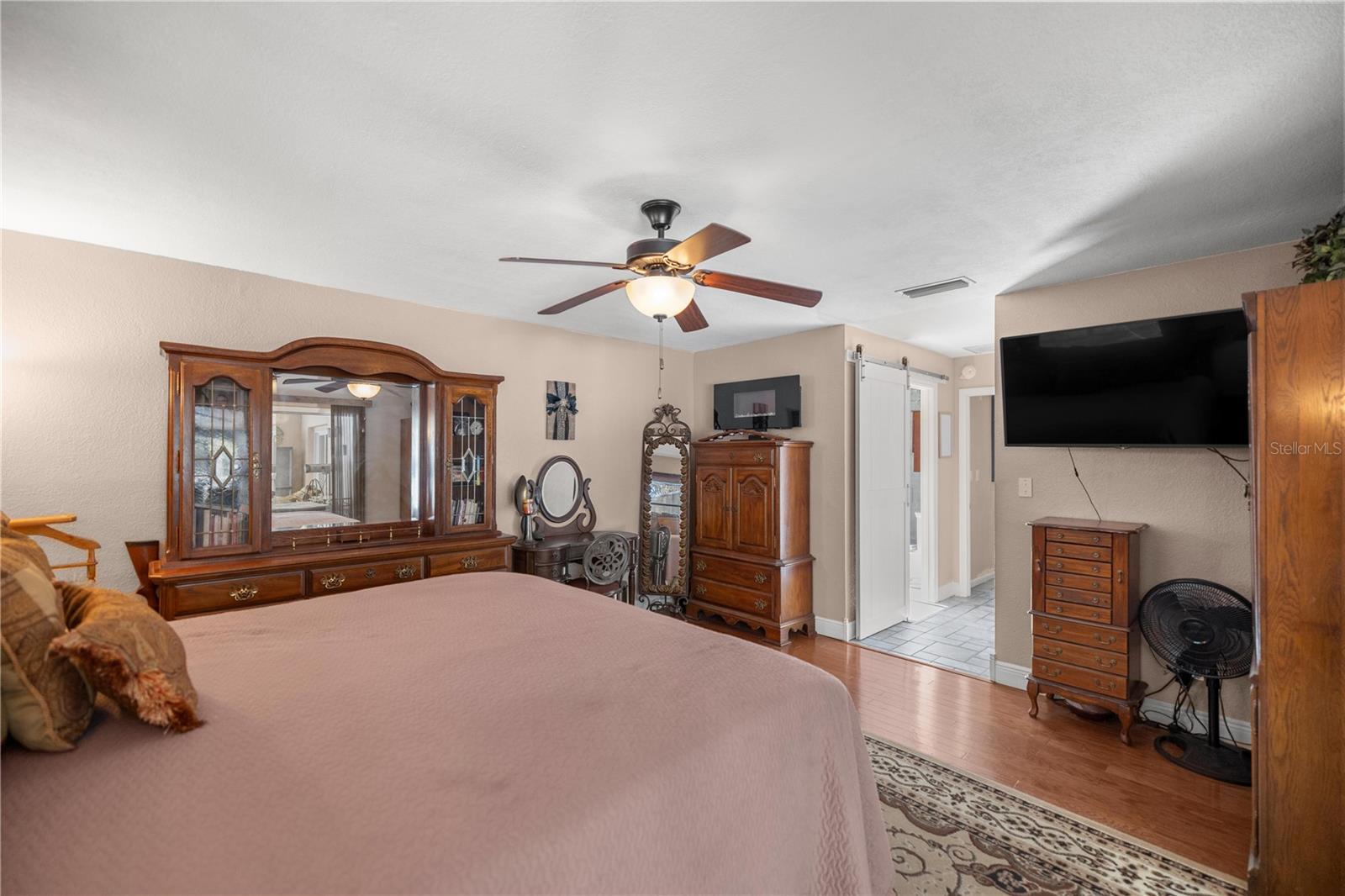 Image 20 of 49 For 19 Northern Dancer Drive