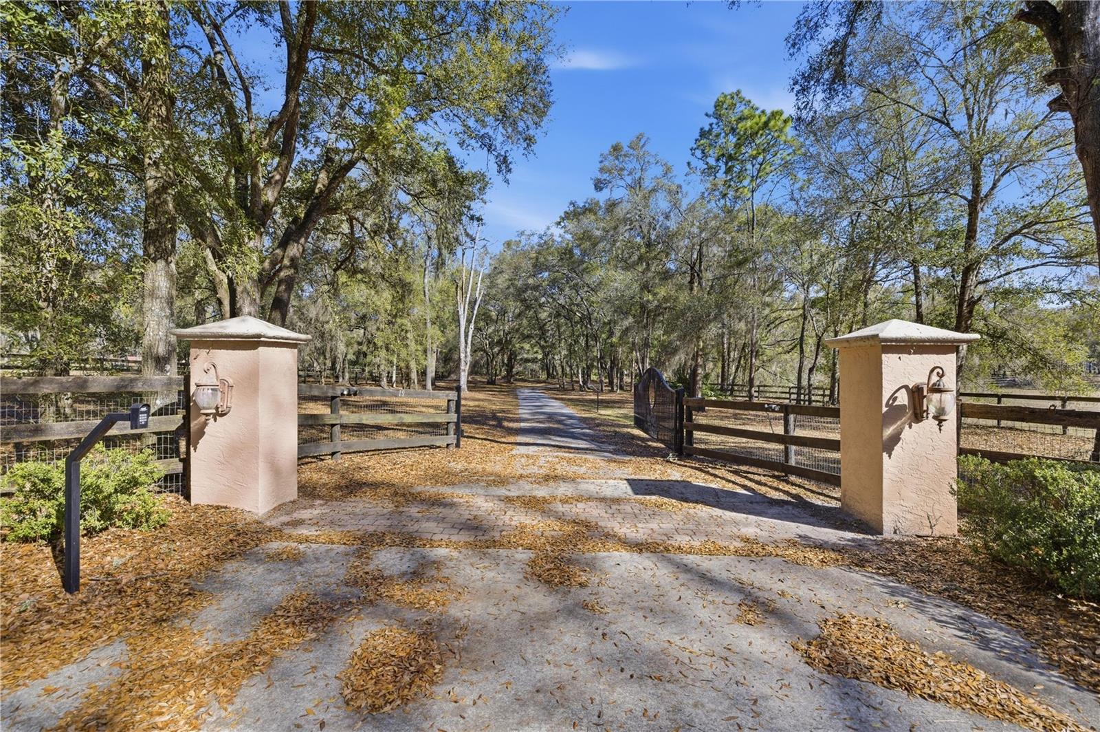 Image 3 of 49 For 19 Northern Dancer Drive