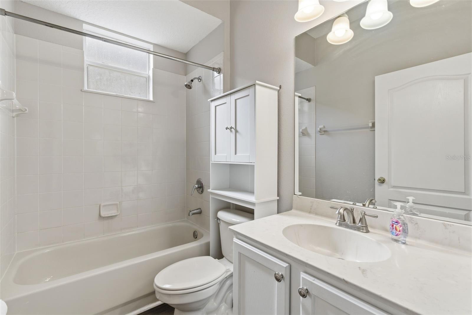 Image 20 of 47 For 141 Spring Glen Drive