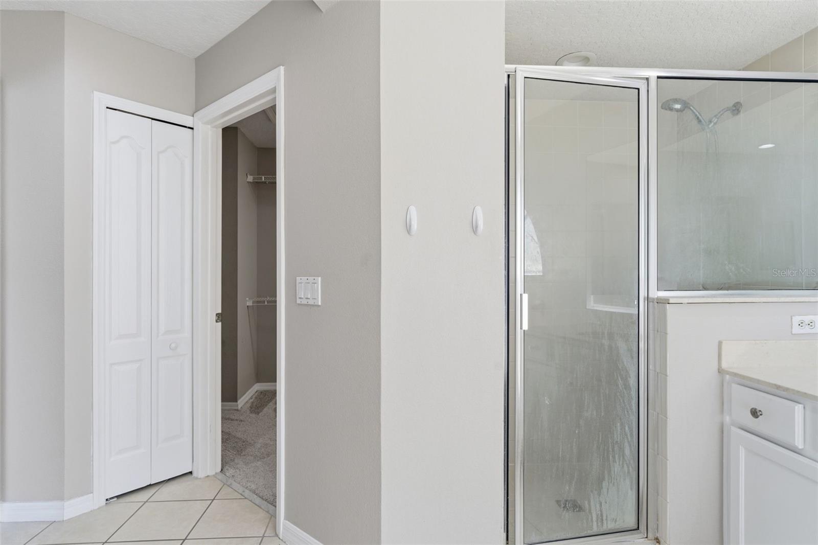 Image 28 of 47 For 141 Spring Glen Drive