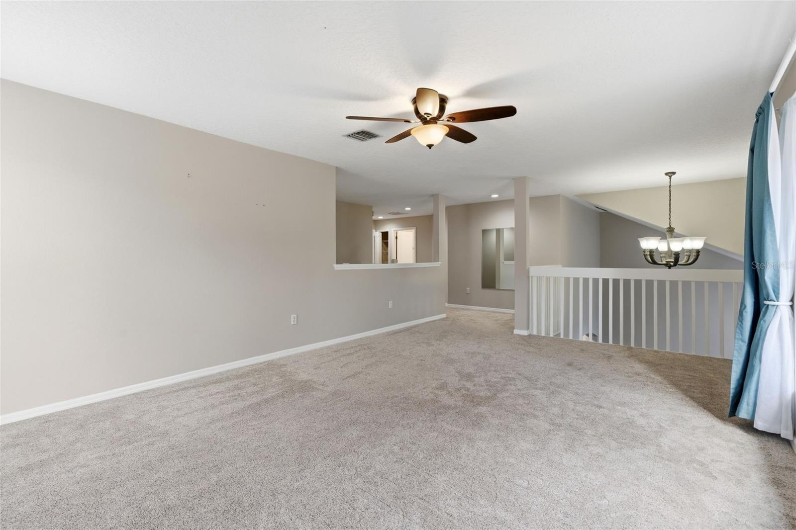 Image 31 of 47 For 141 Spring Glen Drive