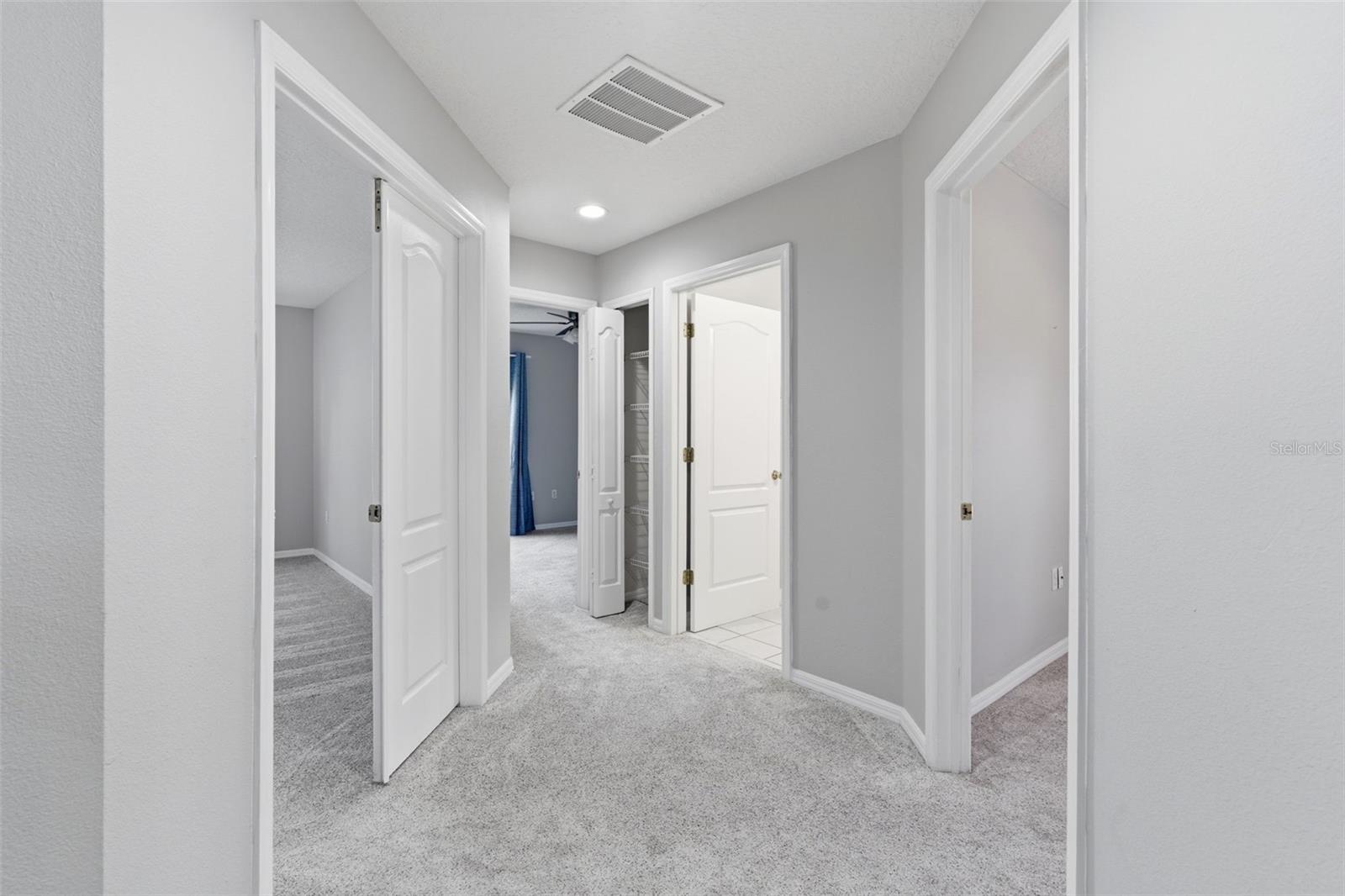 Image 32 of 47 For 141 Spring Glen Drive