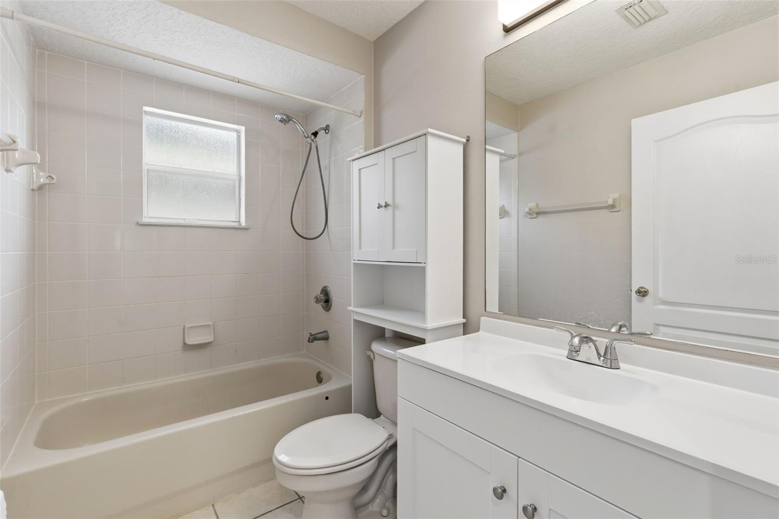 Image 34 of 47 For 141 Spring Glen Drive