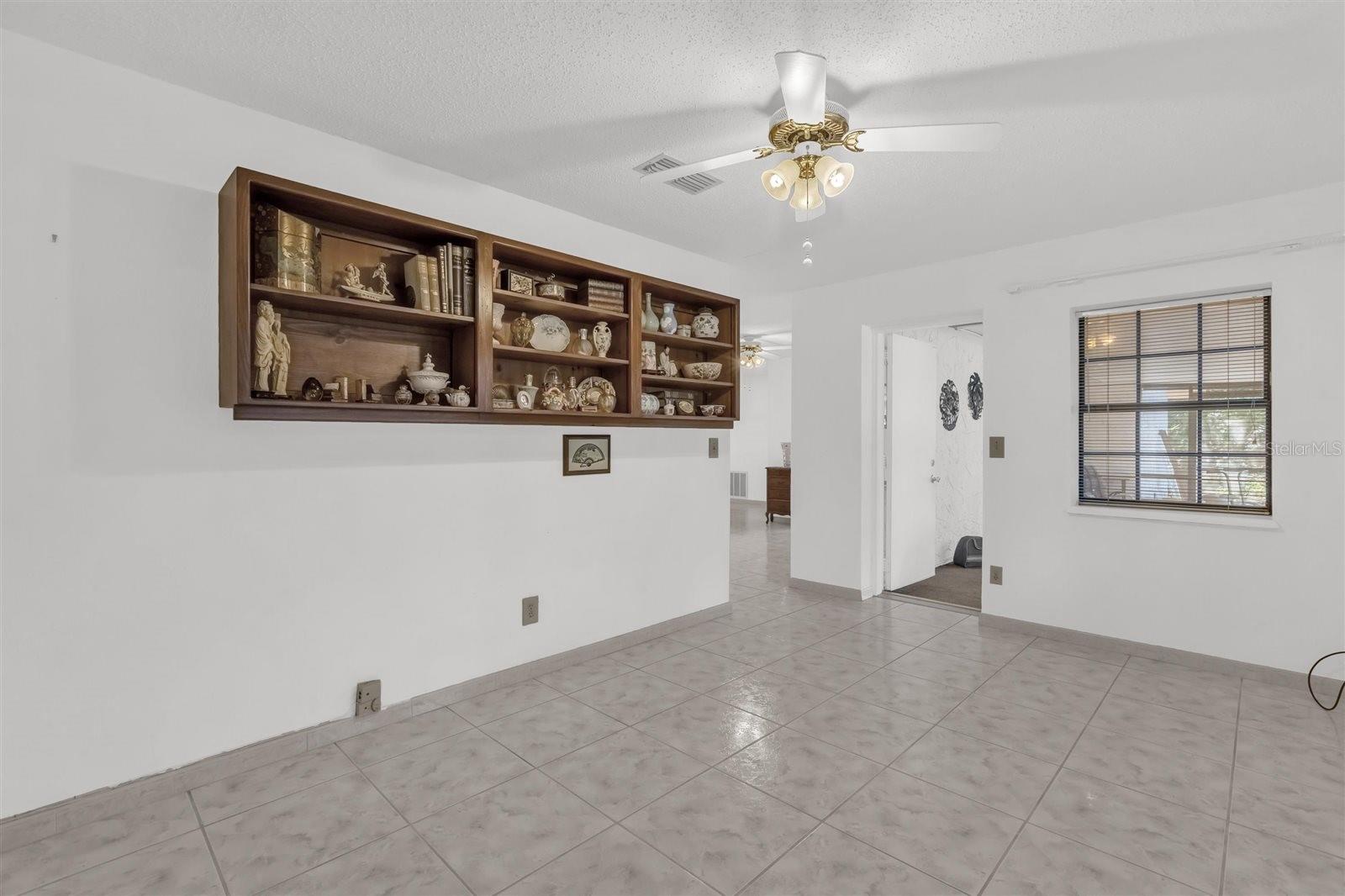 Image 17 of 30 For 6113 Del Rio Drive