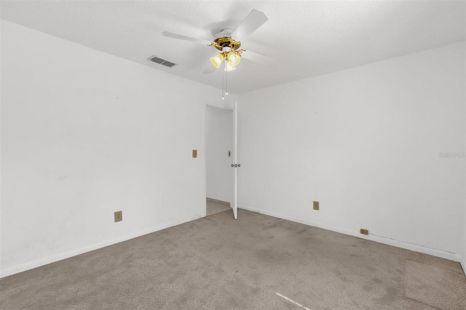 Image 20 of 30 For 6113 Del Rio Drive