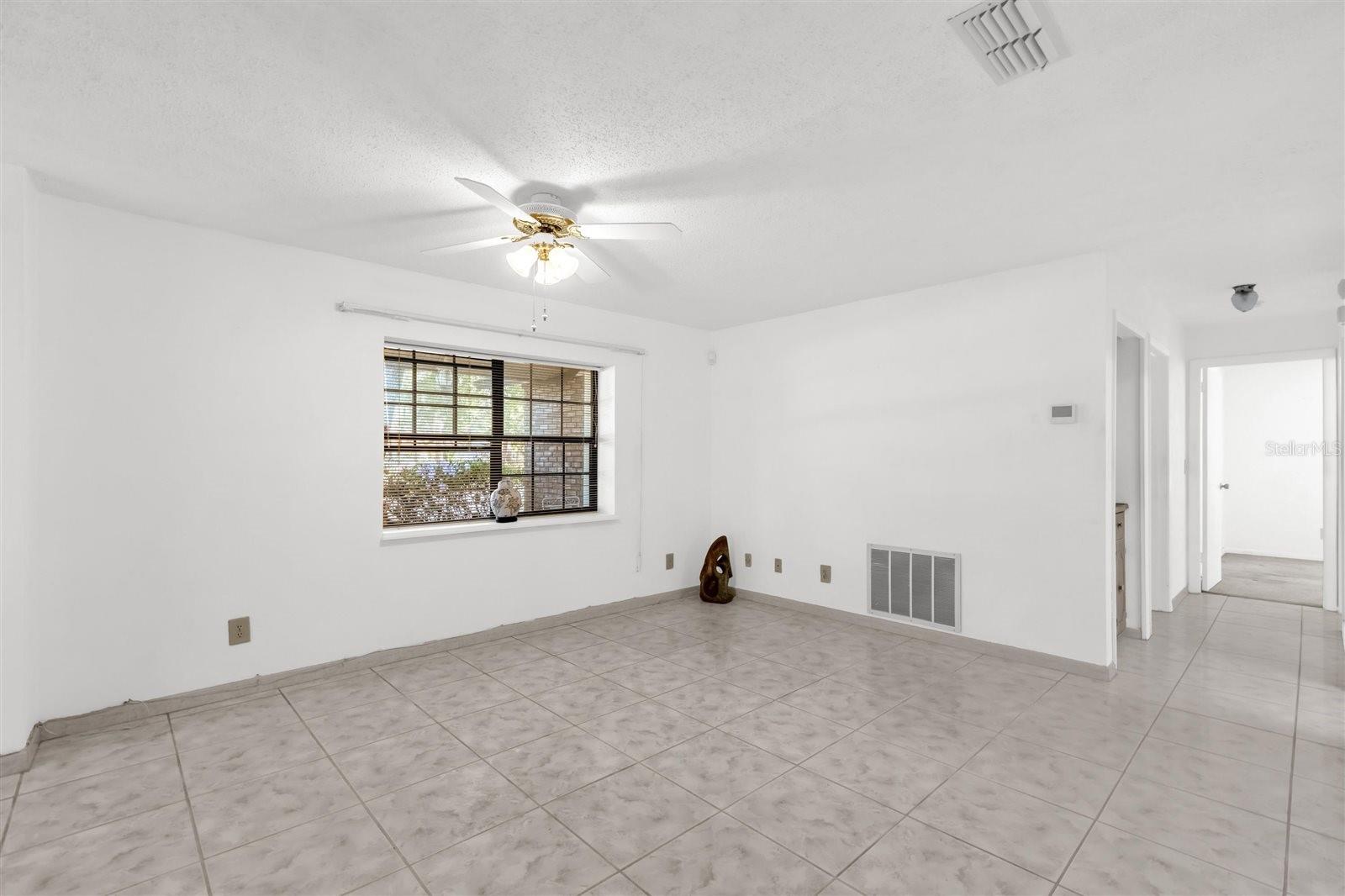 Image 8 of 30 For 6113 Del Rio Drive