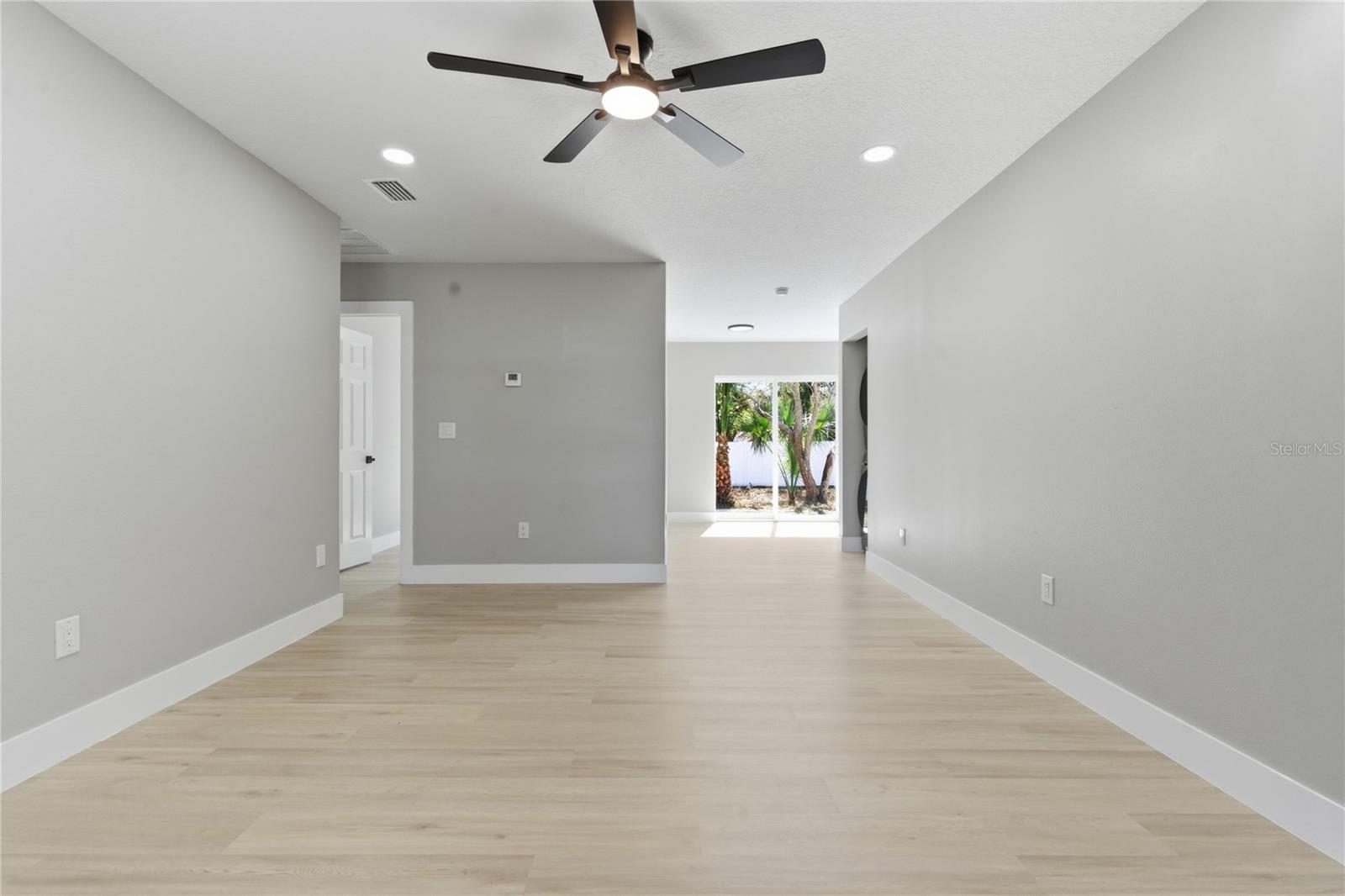 Image 5 of 14 For 5720 79th Avenue N