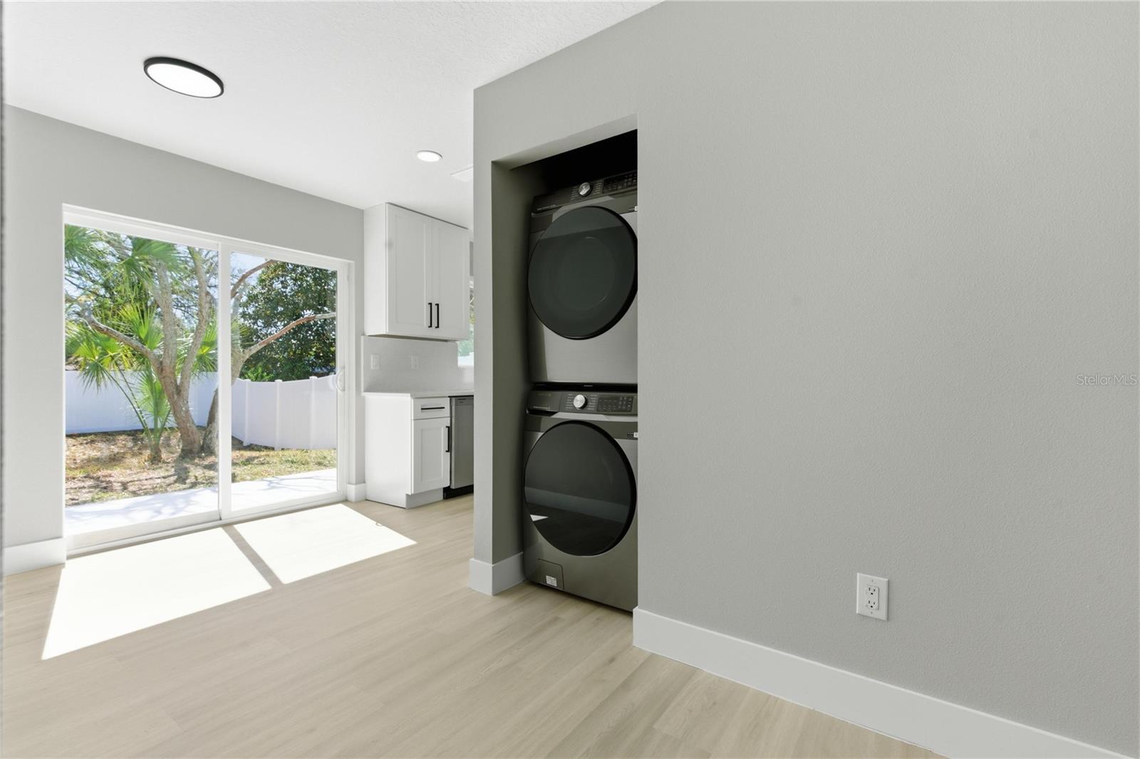 Image 8 of 14 For 5720 79th Avenue N