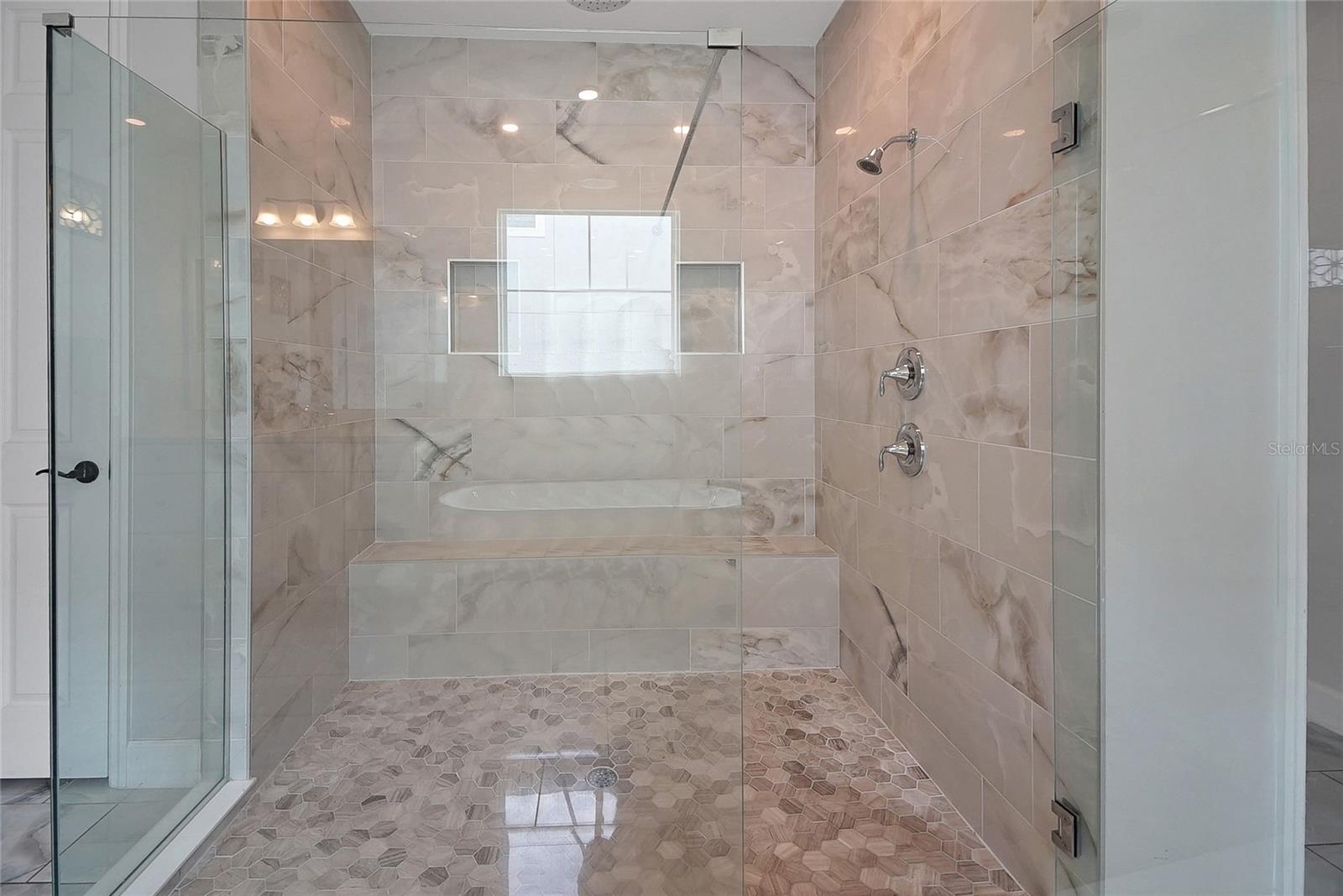 Image 46 of 99 For 14501 Wabasso Loop