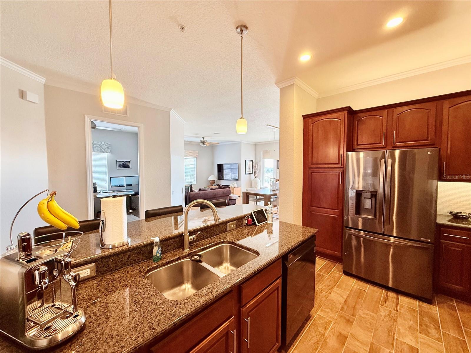 Image 6 of 45 For 5048 Shoreway Loop 404