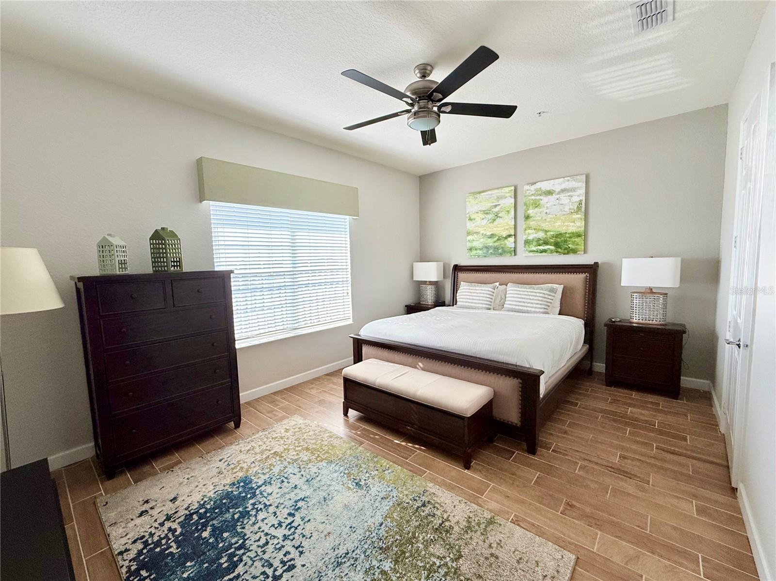 Image 8 of 45 For 5048 Shoreway Loop 404