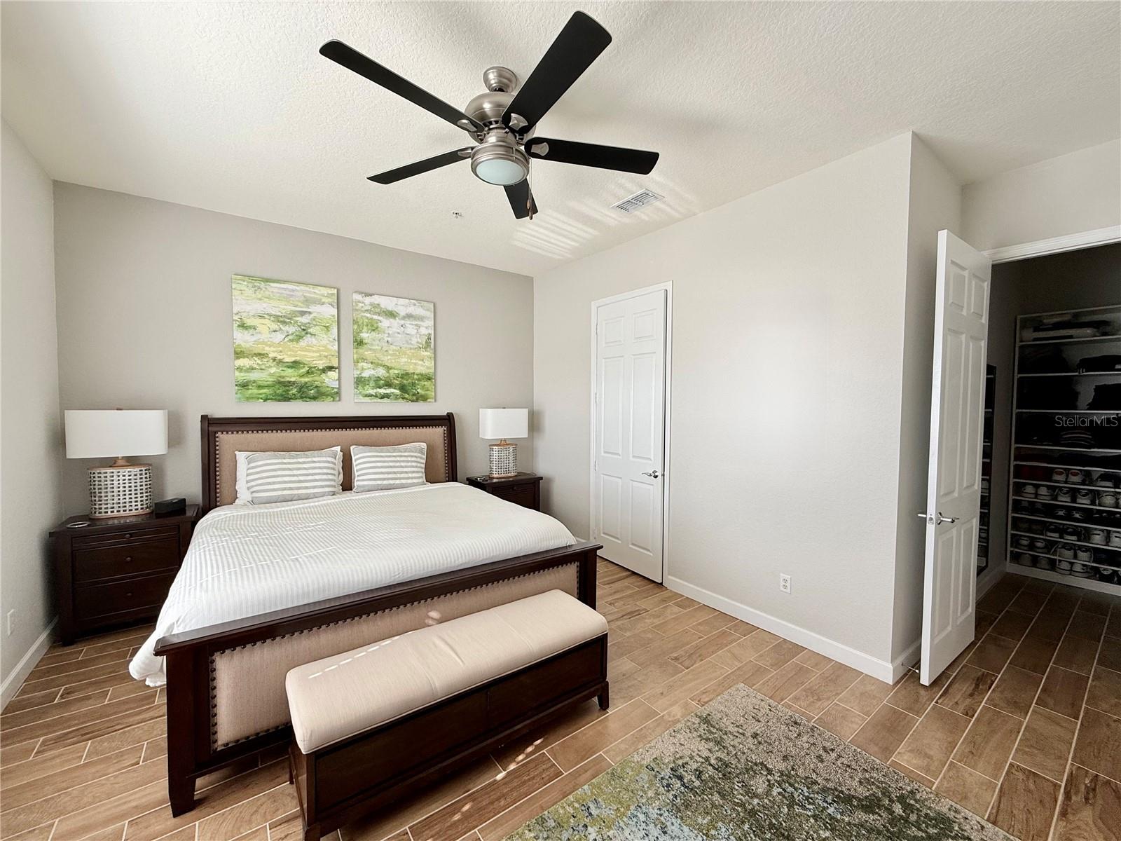 Image 9 of 45 For 5048 Shoreway Loop 404