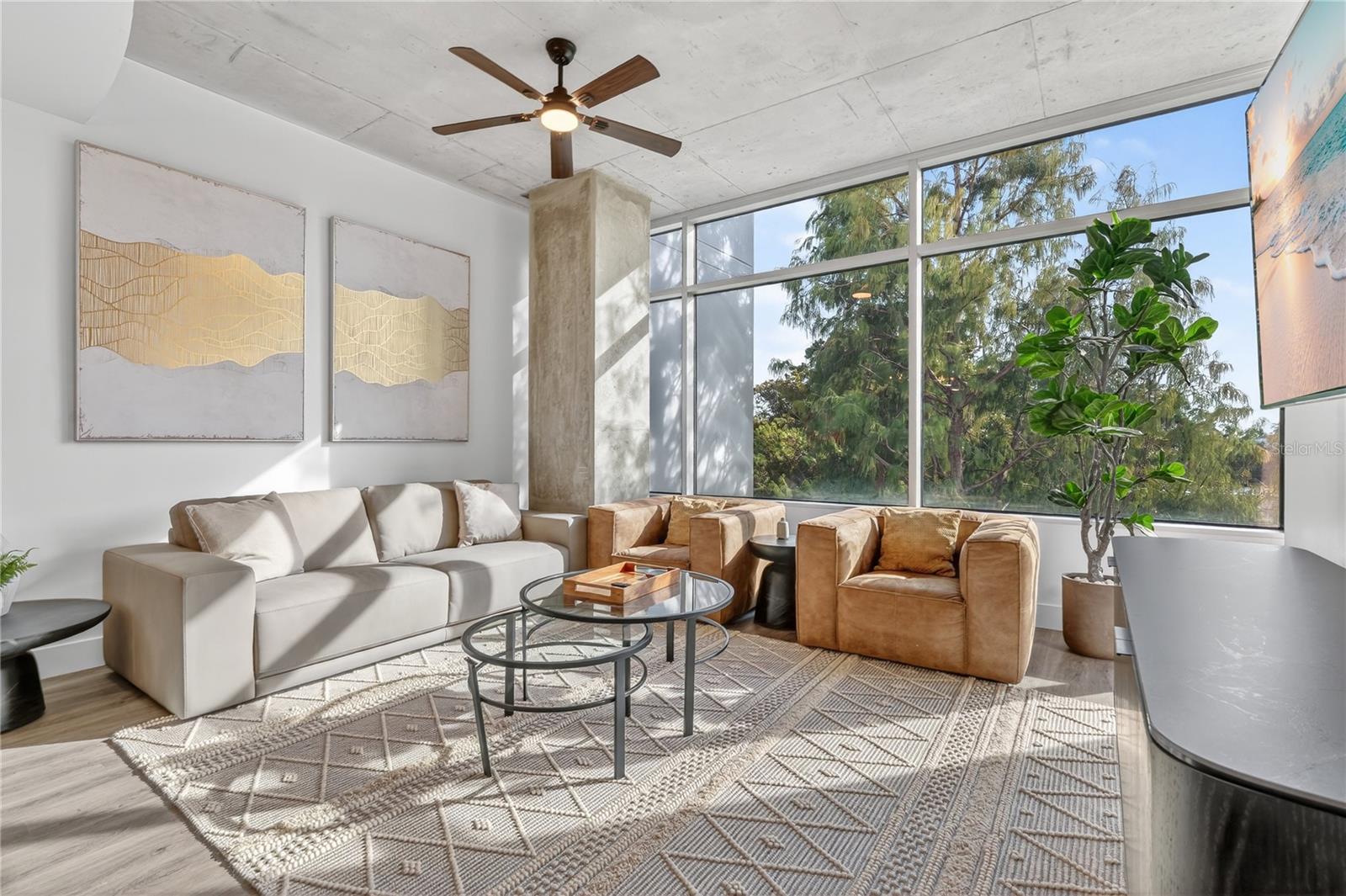 Image 24 of 59 For 525 Jackson Street 403