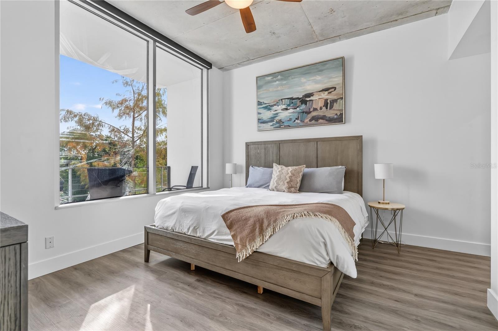 Image 29 of 59 For 525 Jackson Street 403