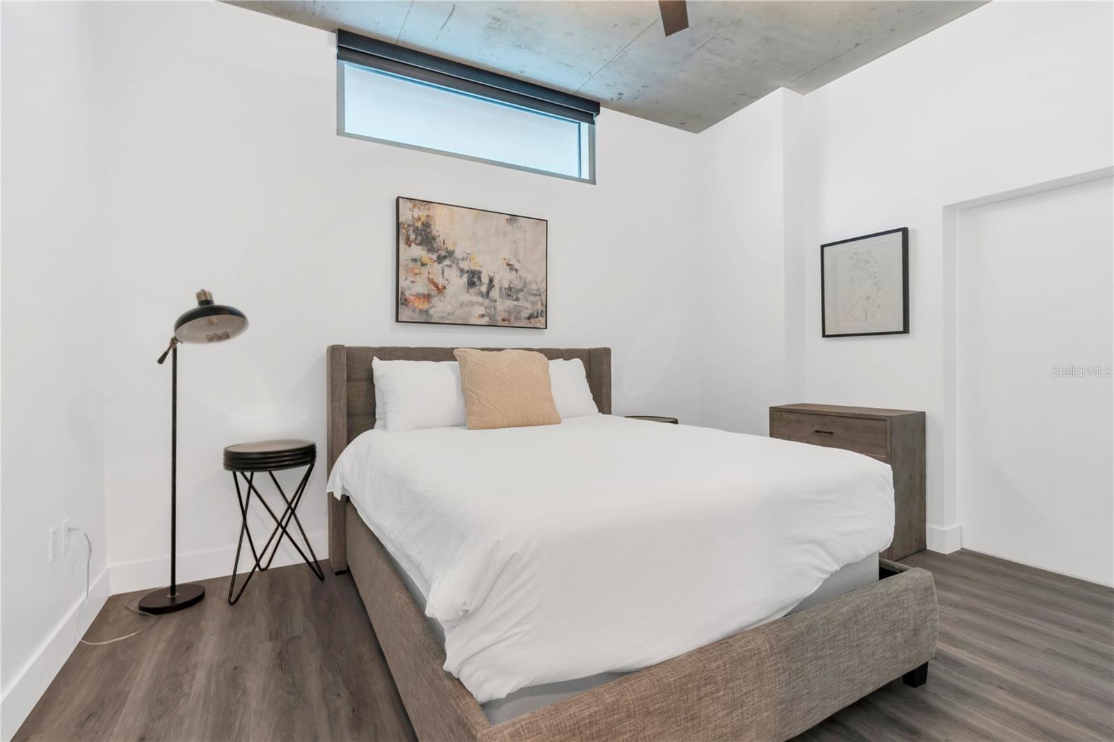 Image 35 of 59 For 525 Jackson Street 403