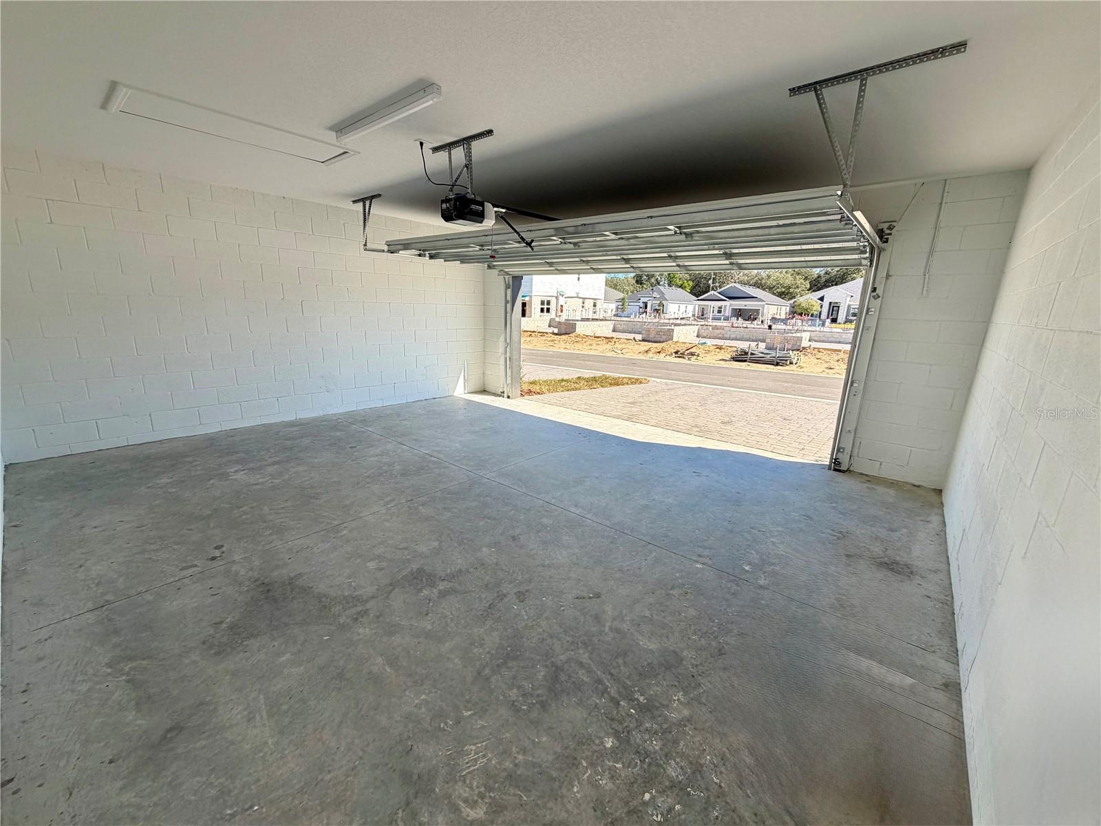 Image 12 of 32 For 346 Lady Palm Street