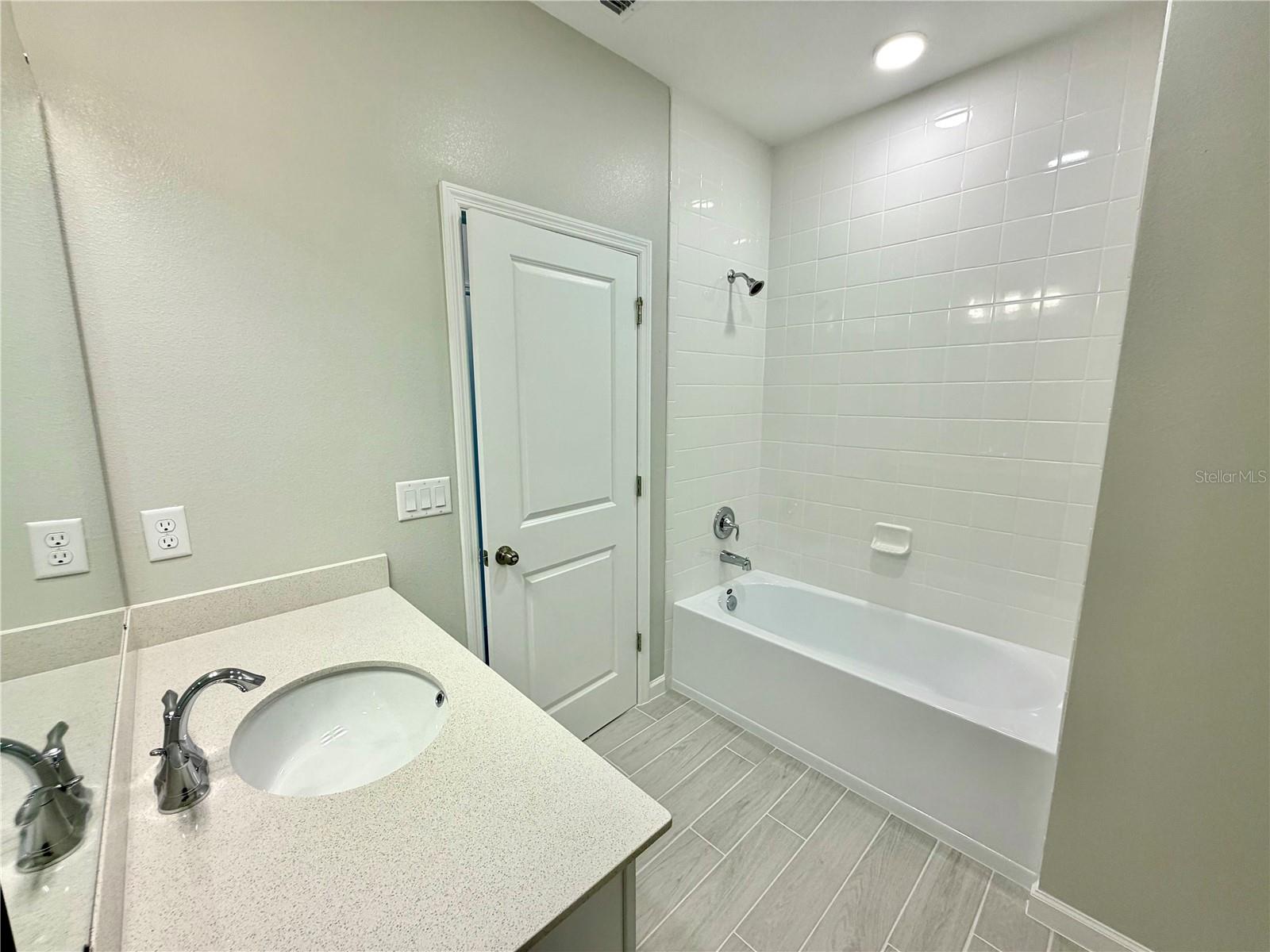 Image 21 of 32 For 346 Lady Palm Street