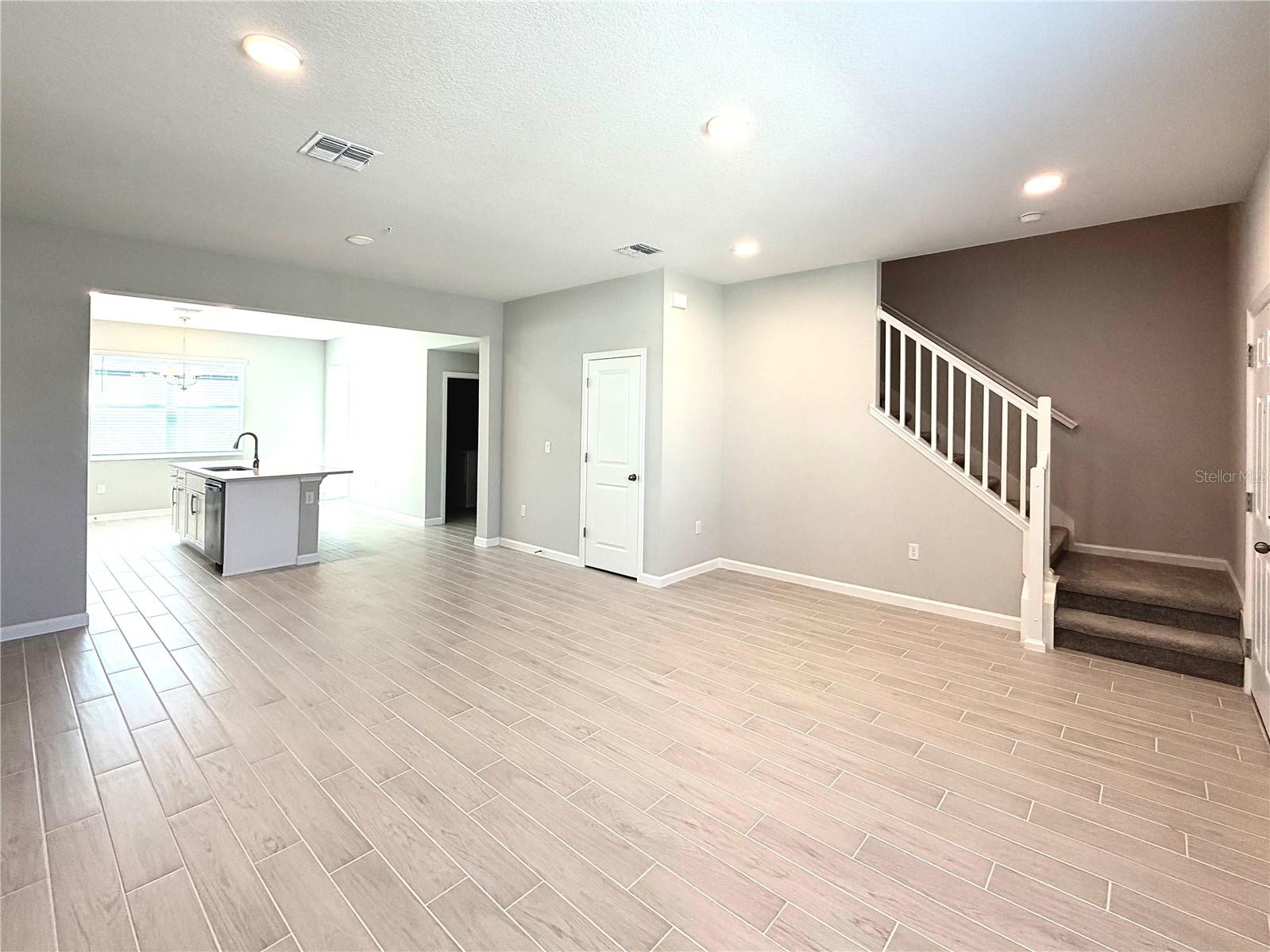 Image 6 of 32 For 346 Lady Palm Street