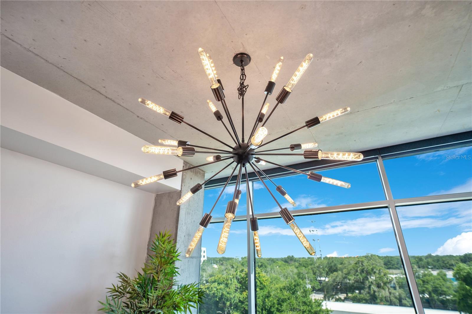 Image 18 of 53 For 525 Jackson Street 604