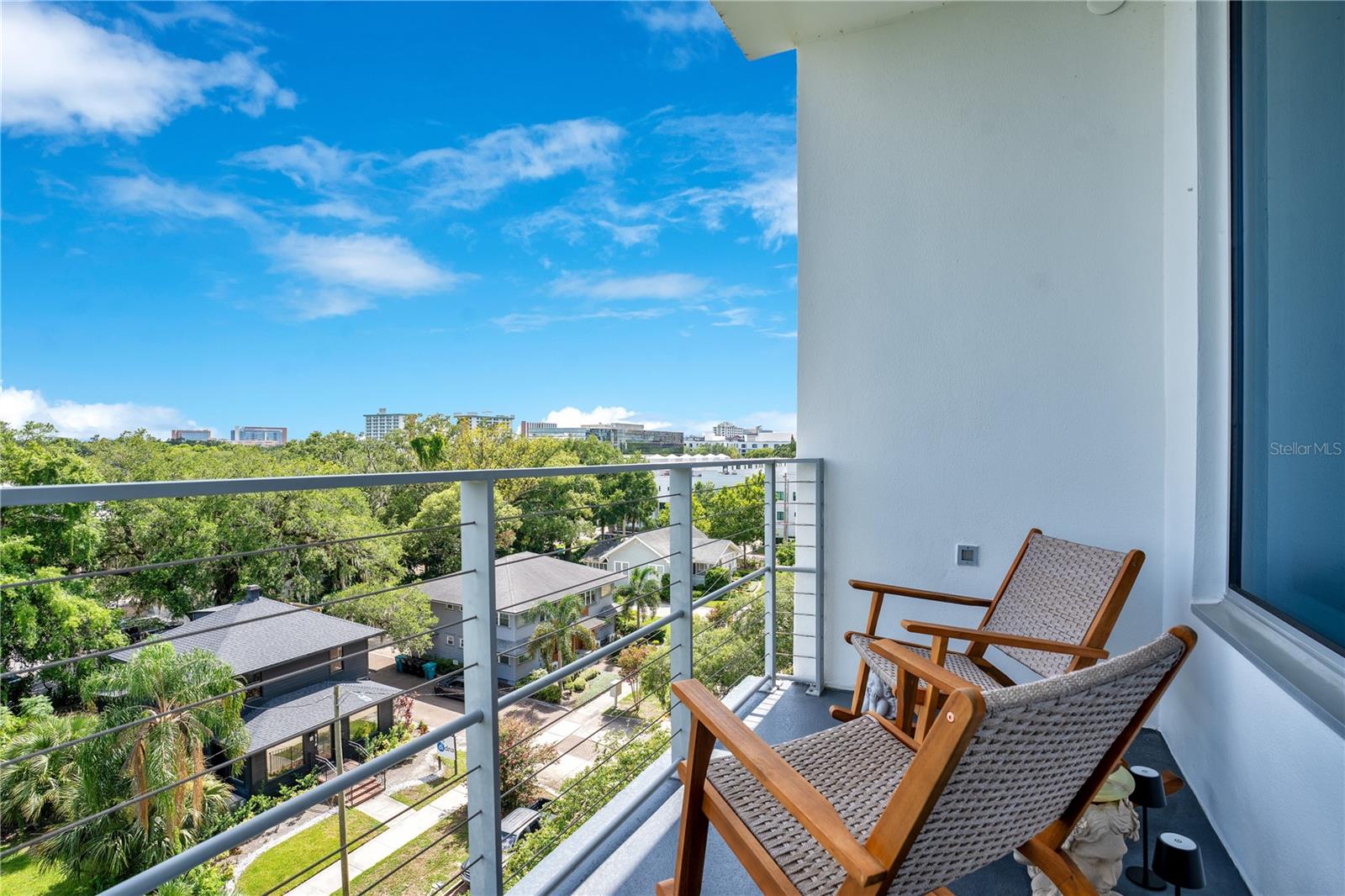 Image 20 of 53 For 525 Jackson Street 604