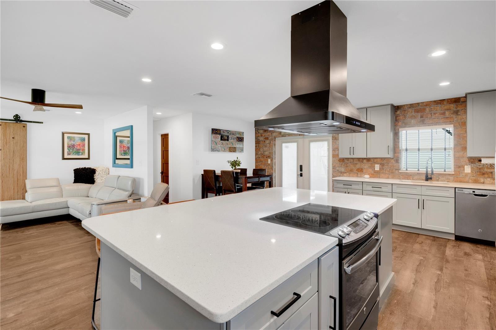 Image 10 of 45 For 1616 Tulane Street