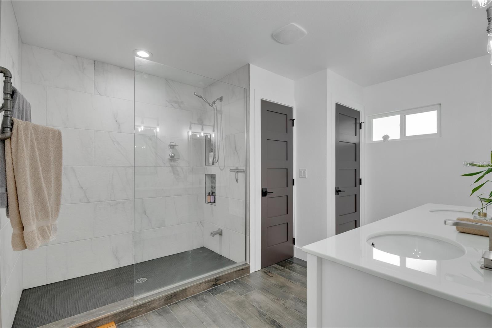 Image 17 of 45 For 1616 Tulane Street