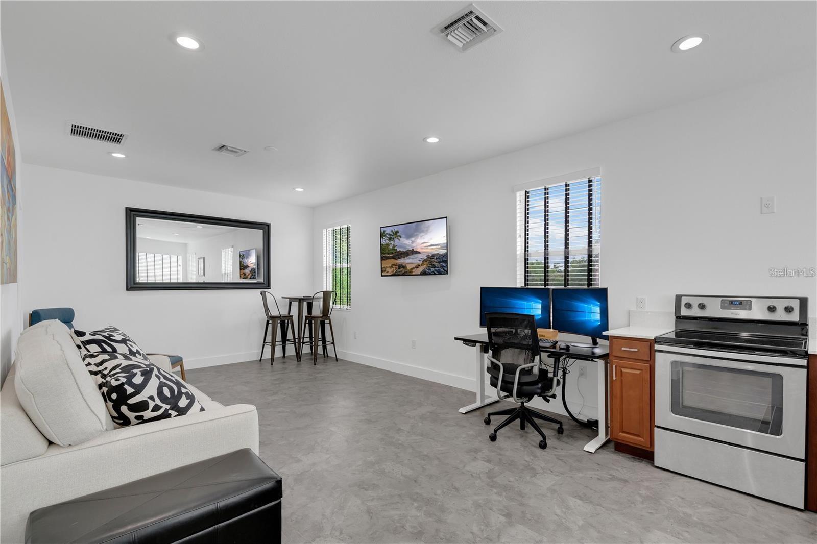 Image 28 of 45 For 1616 Tulane Street