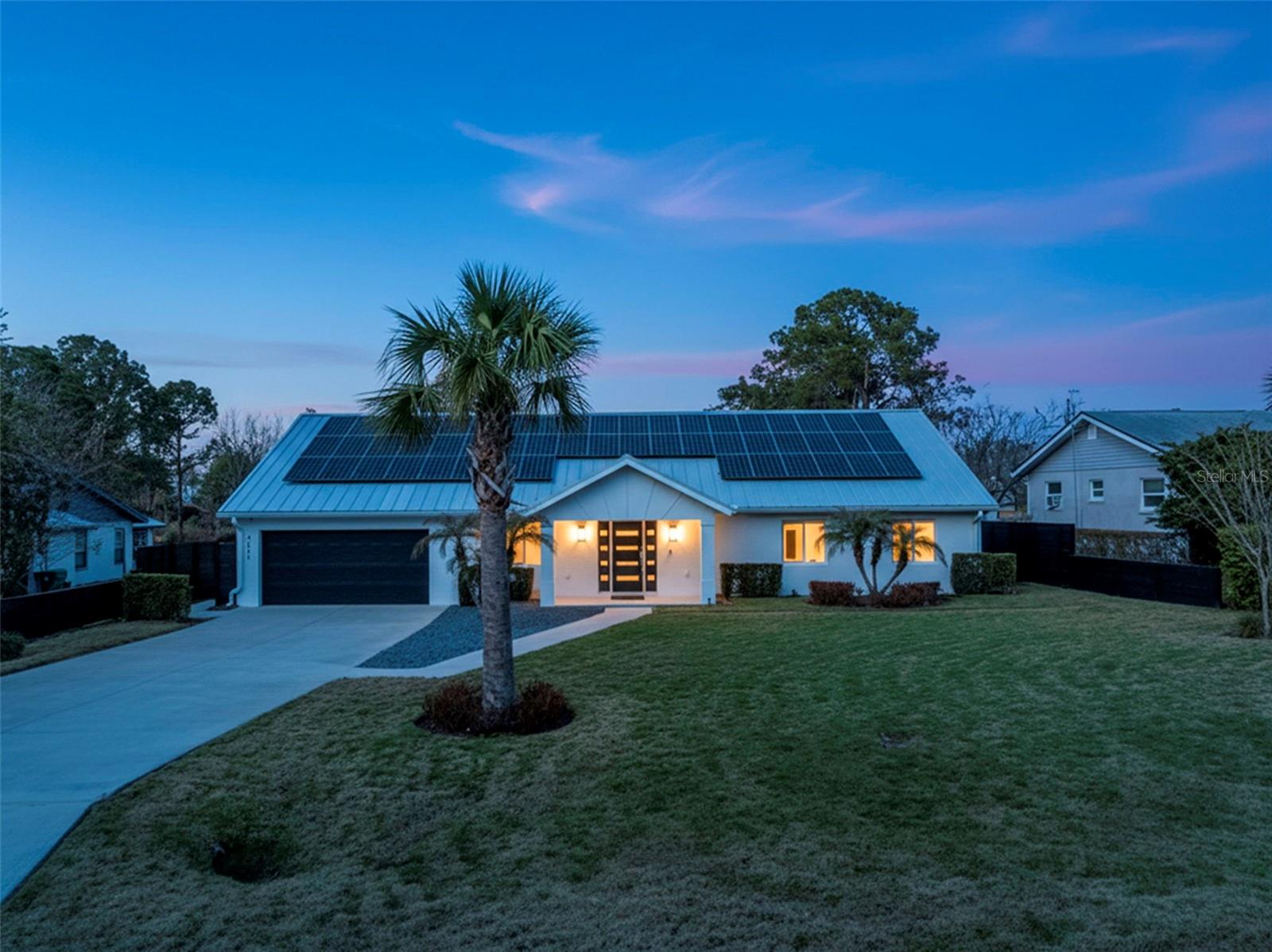 Listing photo id 0 for 1021 Temple Grove Place