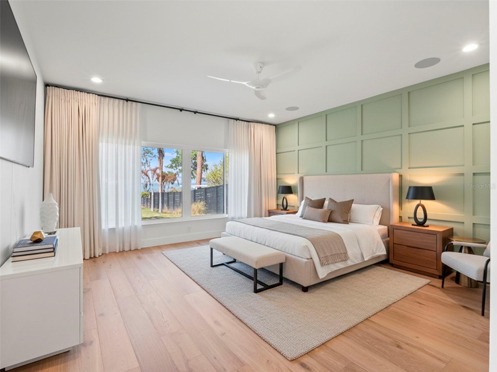 Listing photo id 23 for 1021 Temple Grove Place