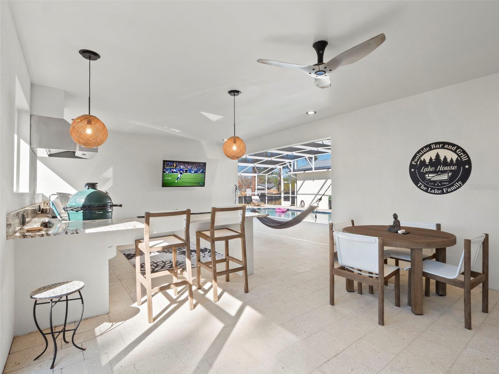 Listing photo id 41 for 1021 Temple Grove Place