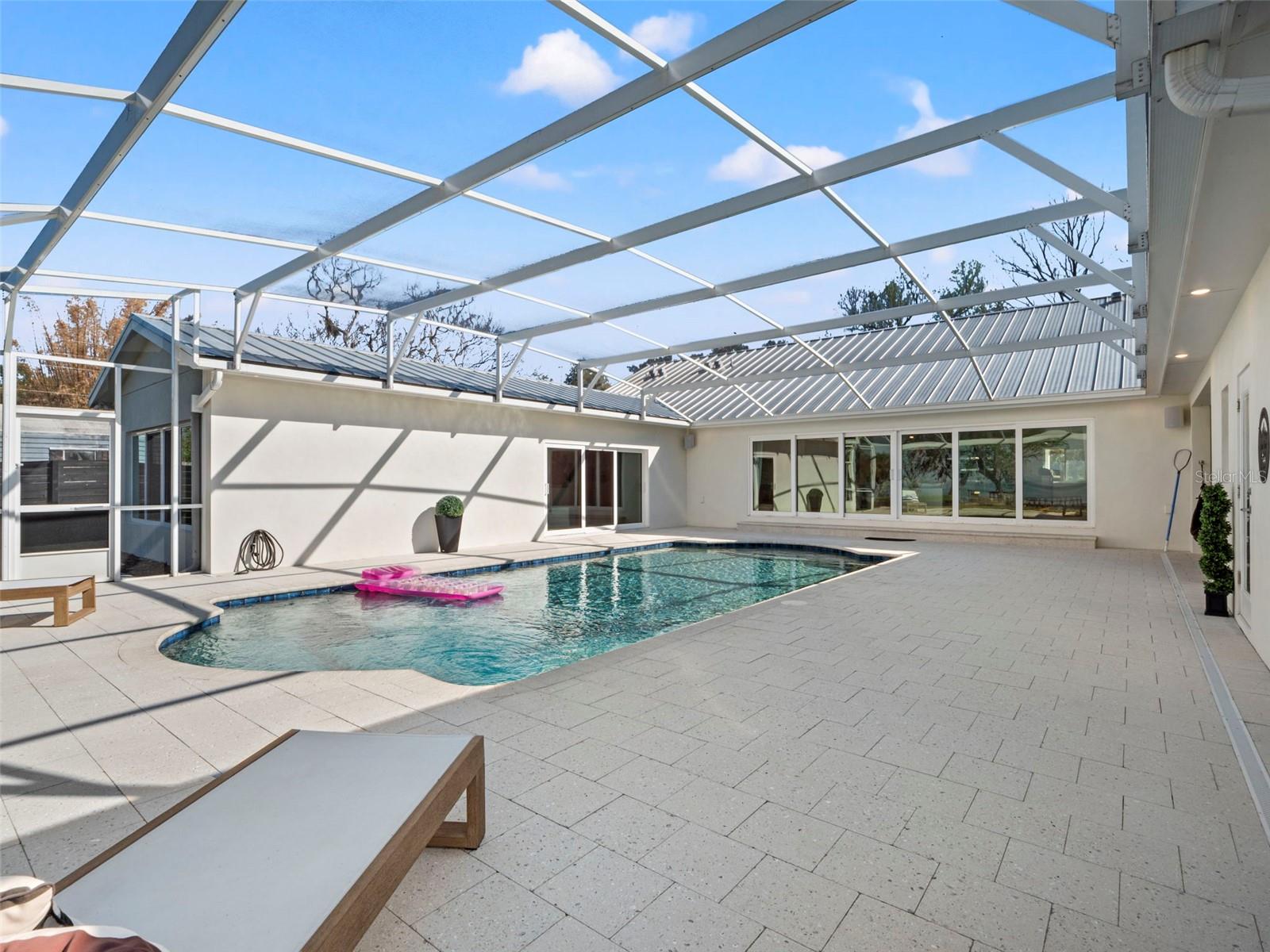 Listing photo id 42 for 1021 Temple Grove Place