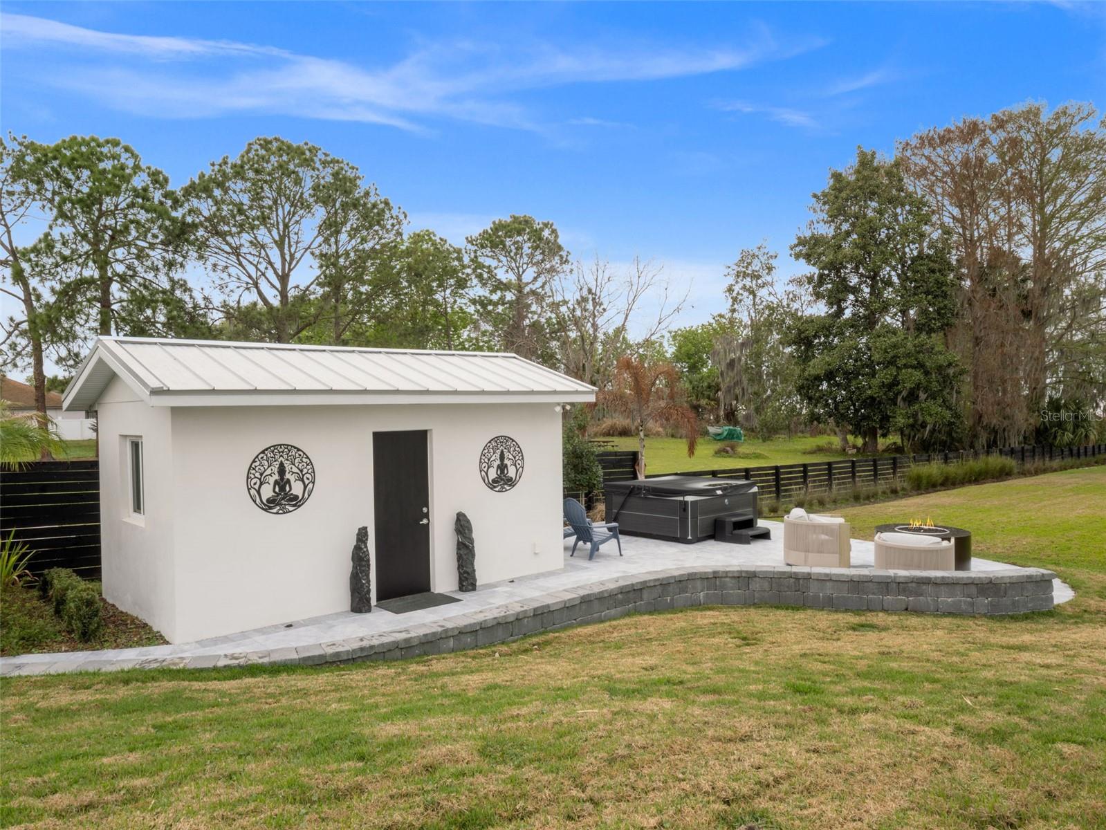 Listing photo id 46 for 1021 Temple Grove Place