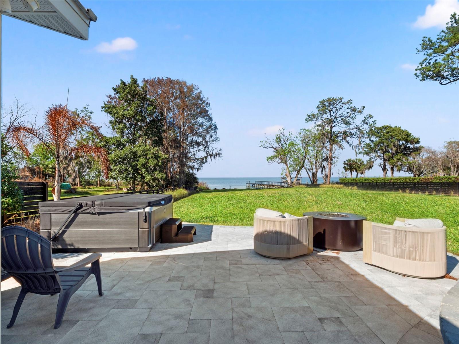 Listing photo id 47 for 1021 Temple Grove Place