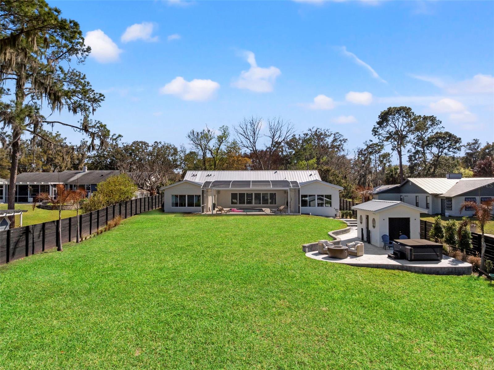 Listing photo id 57 for 1021 Temple Grove Place