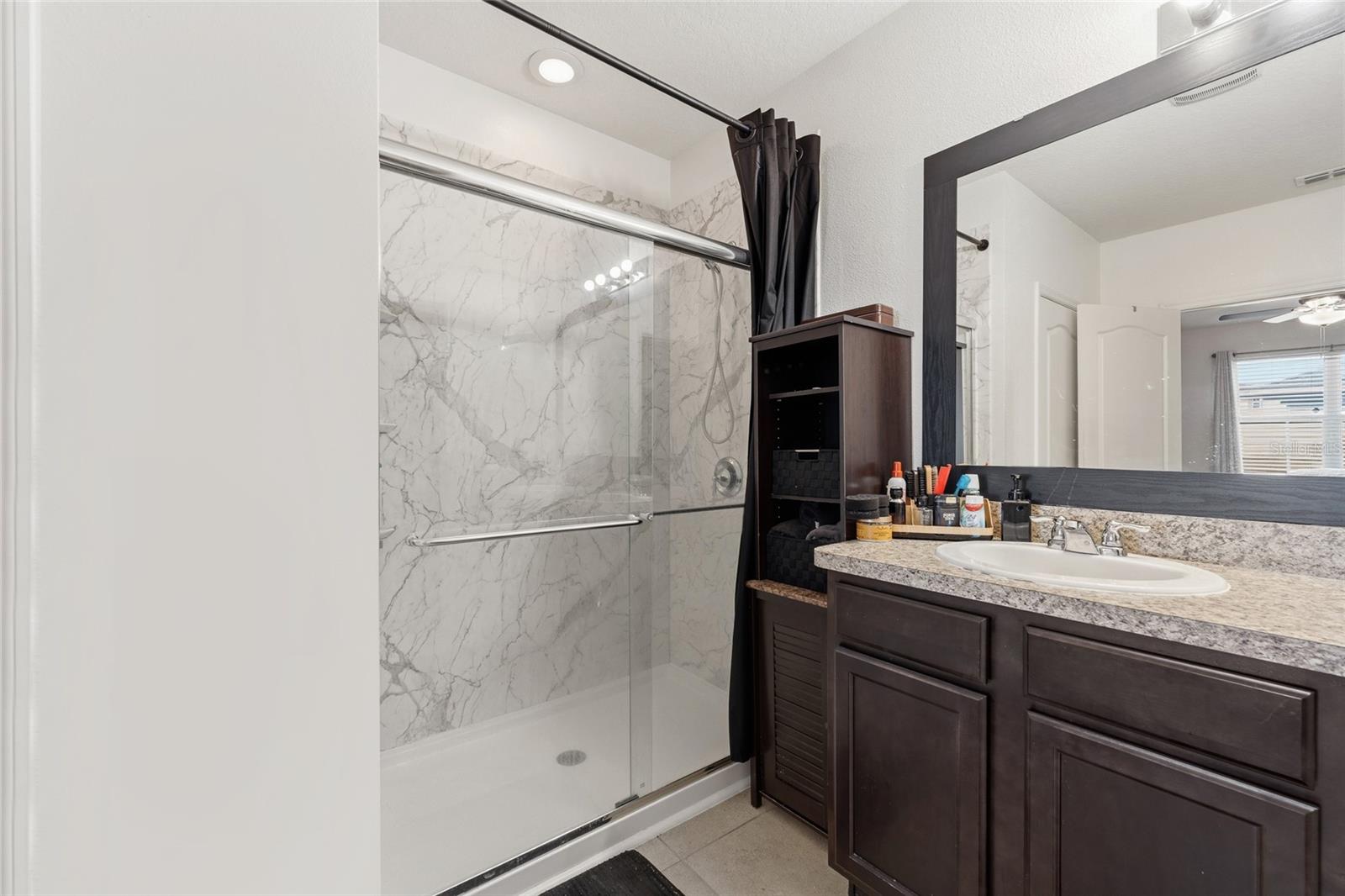 Image 14 of 33 For 3658 Maidencain Street