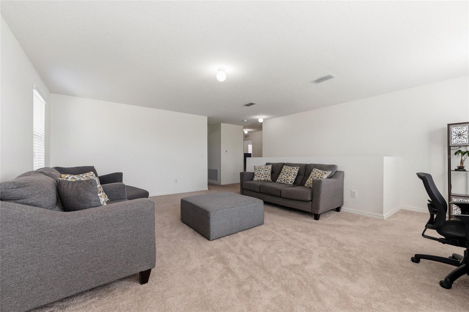 Image 18 of 33 For 3658 Maidencain Street