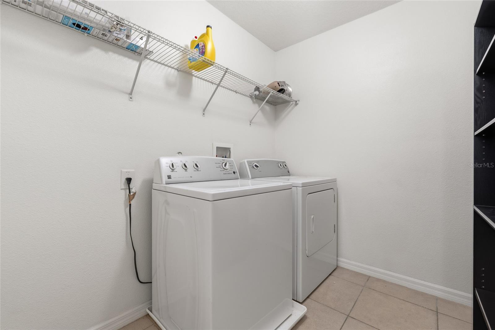 Image 21 of 33 For 3658 Maidencain Street