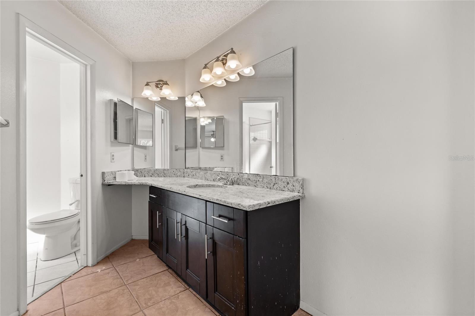 Image 10 of 17 For 13337 Boulder Woods Circle