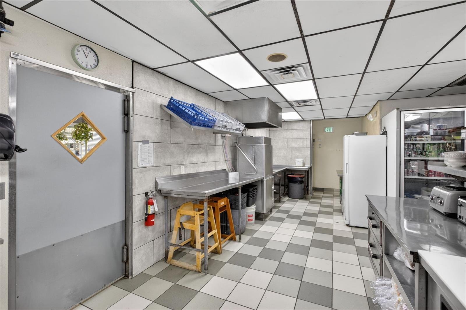 Image 30 of 45 For 4040 Us Highway 27 S