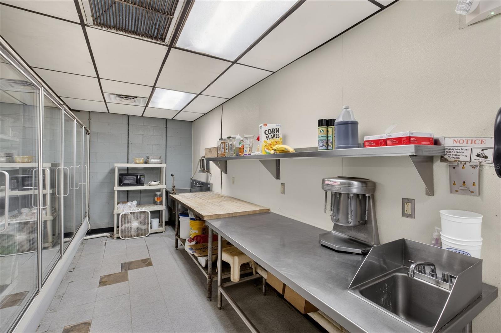 Image 34 of 45 For 4040 Us Highway 27 S