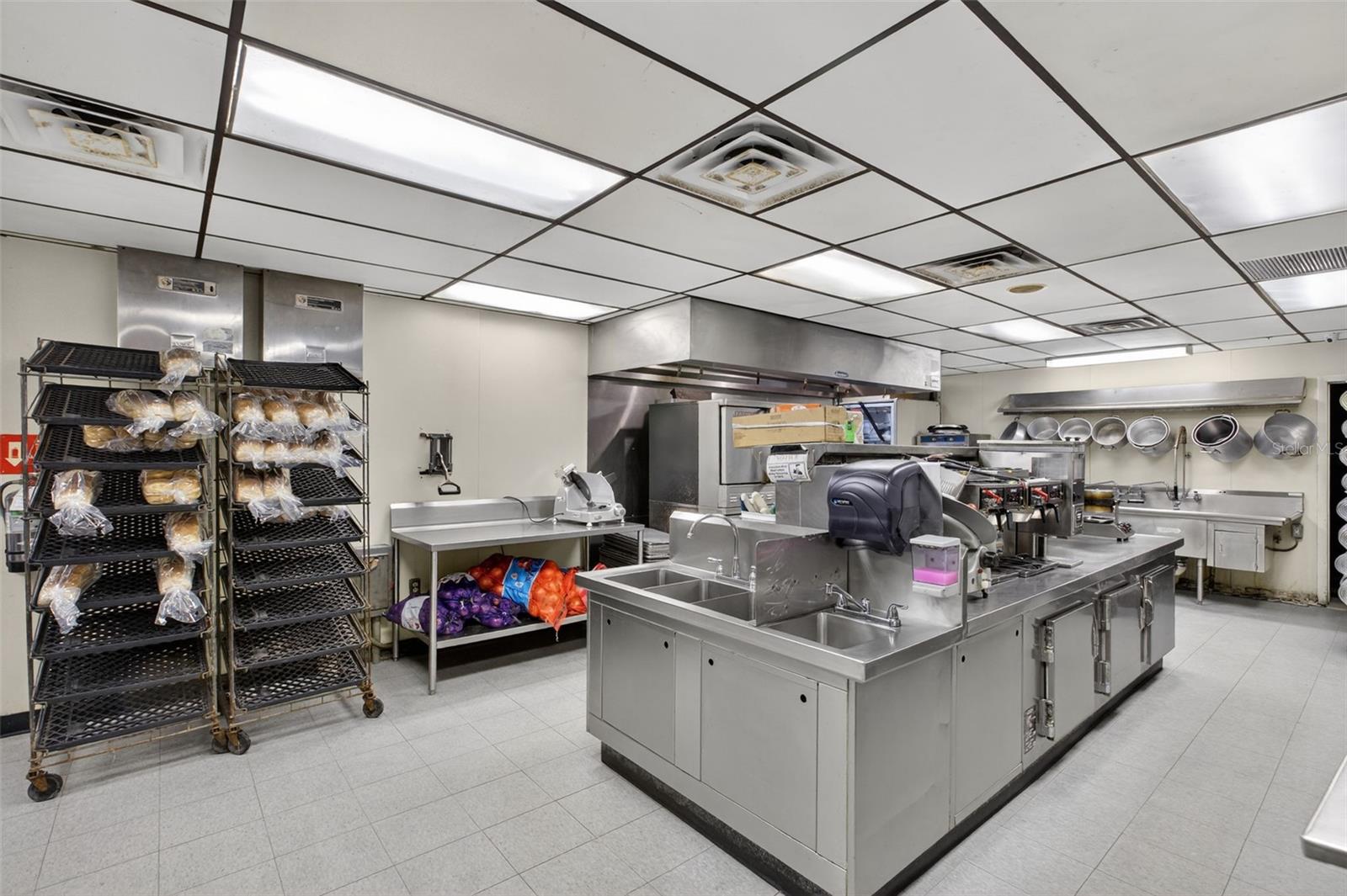 Image 37 of 45 For 4040 Us Highway 27 S