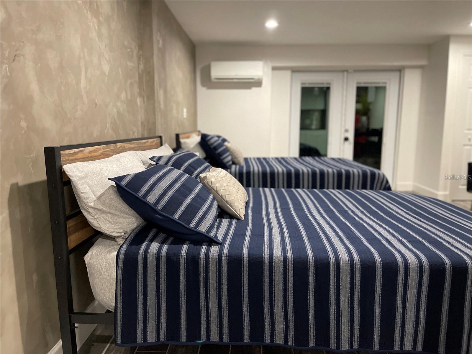 Image 4 of 13 For 4408 Gem Oaks Terrace