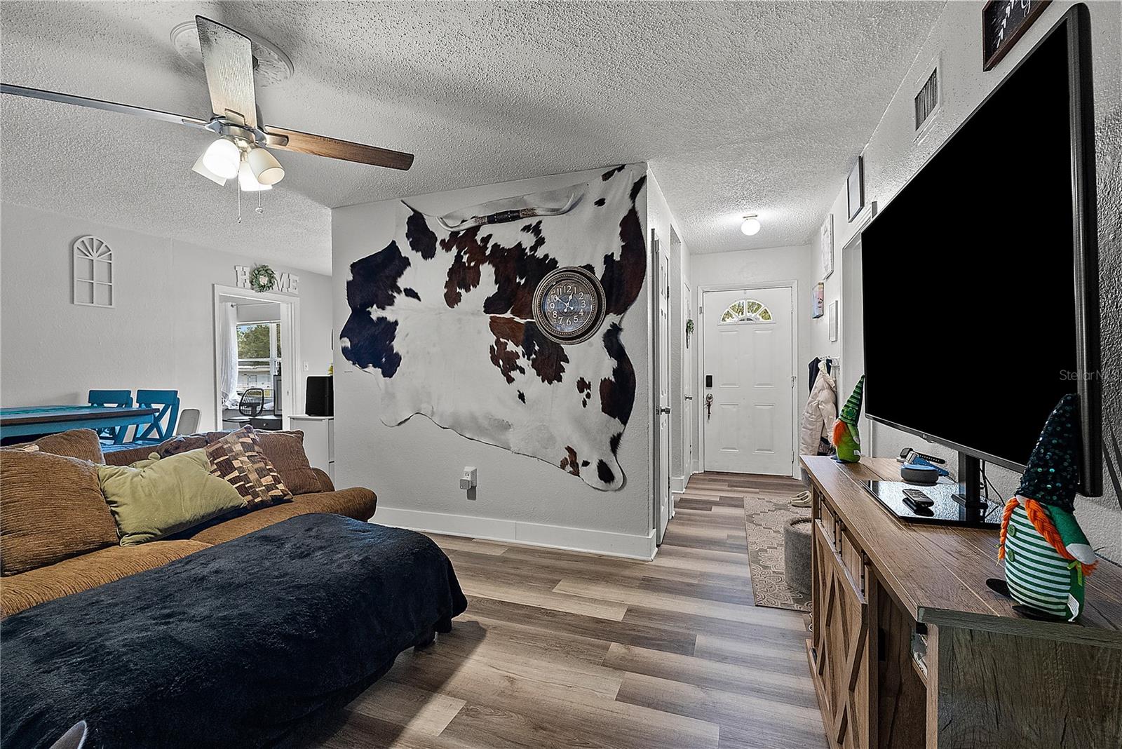 Image 14 of 29 For 303 Louis Street