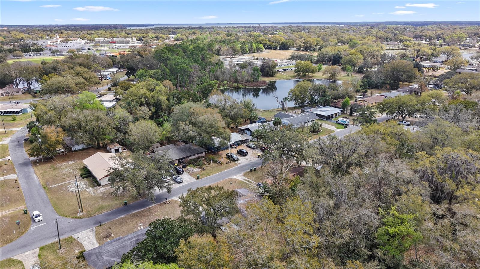 Image 5 of 29 For 303 Louis Street